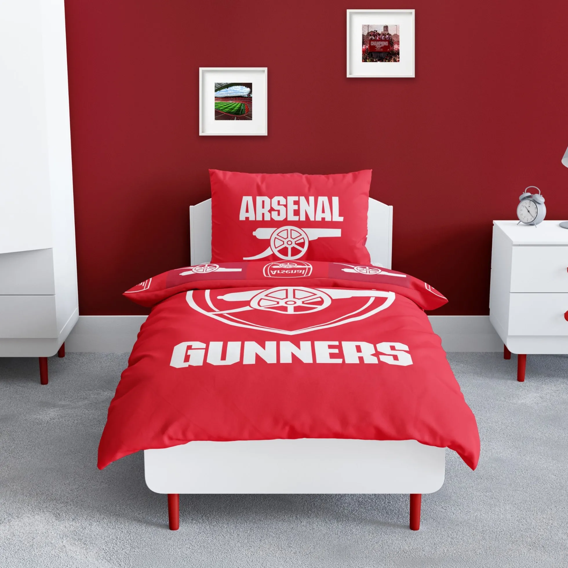 Arsenal sengetøj - 150x210 cm - Rødt vendbart sengesæt med logo - 100% bomulds sengelinned - Fodbold sengetøj