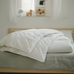 Babydyne - Moskus helårsdyne - Allergivenlig - Europæiske dun - 70x100 cm - Zen Sleep