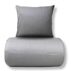 Baby sengetøj 70x100 cm - 100% bomuldssatin - Klassisk lysegrå striber