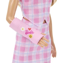 Barbie Fashionista blond dukke - Lyserøde tern og arm i gips - 30 cm