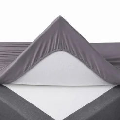 Blødt lagen 80x200 cm - Faconlagen i 100% bomuldssatin - Lysegråt boxlagen til madras - By Night satin lagen