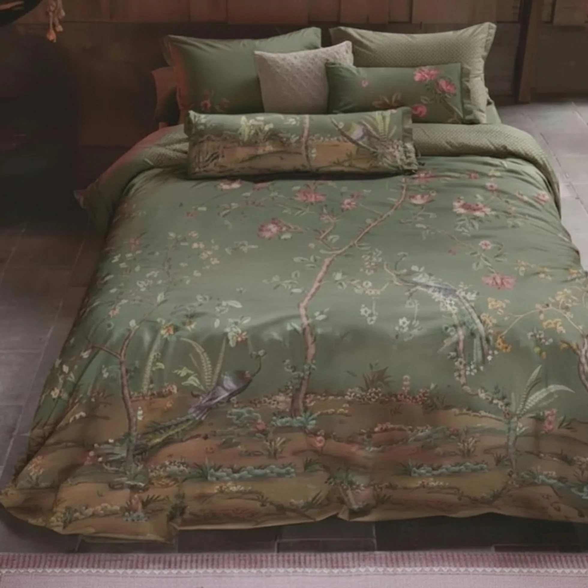 Blomstret sengetøj 140x220 cm - Grønt vendbart sengesæt i 100% blød bomuld - Okinawa green - Pip Studio sengelinned