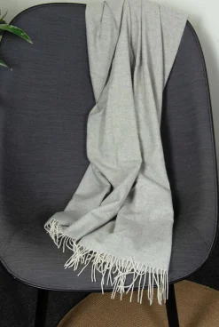Cashmere uldplaid - 40% Cashmere - 130x200 cm - Ensfarvet gråt uldtæppe - By Borg plaid