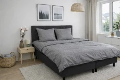 Dobbelt sengetøj 240x220 cm - 100% bomuldssatin - Klassisk lysegrå striber