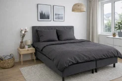 Dobbelt sengetøj 200x200 cm - 100% bomuldssatin - Klassisk mørkegrå striber