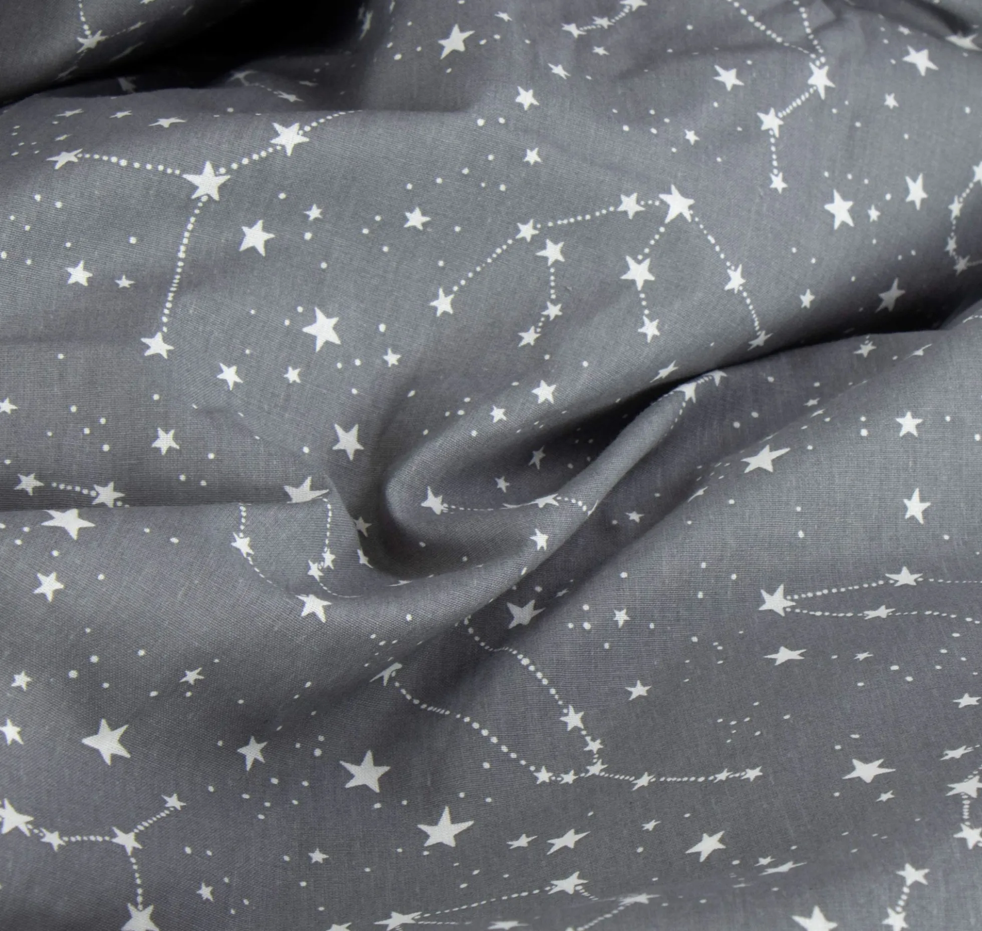 Dobbelt sengetøj 200x220 cm - 100% Bomuld - Zodiac grey - Vendbart med stjerner