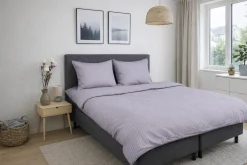 Dobbelt sengetøj 240x220 cm - Egyptisk bomuld - Lavendel jacquardvævede striber