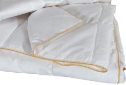 Dobbelt sommerdyne - 200x220 cm - 100% gåsedun - Borg Living let sommerdyne