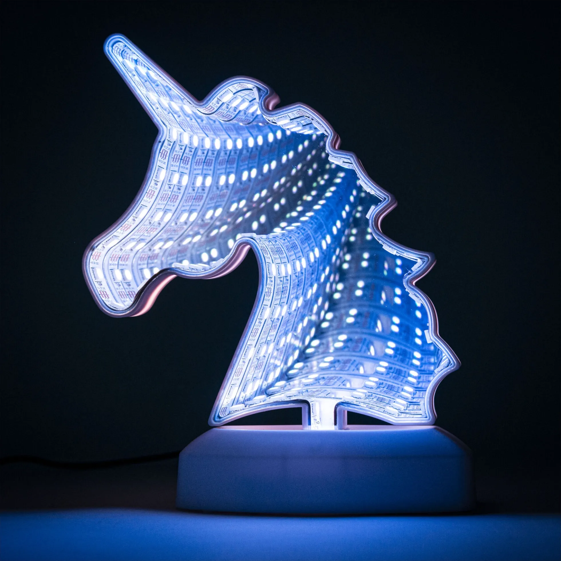 Enhjørning infinity lampe med farveskiftende LED-lys - 19x15 cm