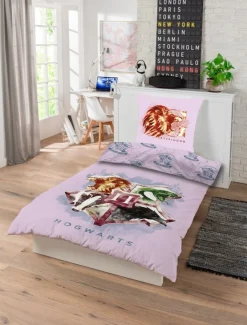Harry Potter sengetøj - 100% bomuld - Børnesengetøj 140x200 cm - Hogwarts våbenskjold - Lyserød
