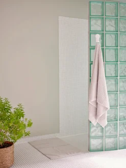 Håndklæde - 100% bomuld - Badehåndklæde 70x140 cm - Zone Denmark Classic - Soft Grey