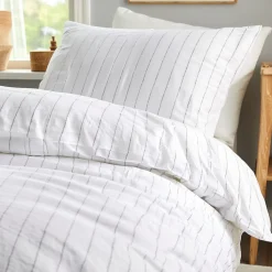 Hvidt sengetøj 140x220 cm - Jora White - Stribet sengetøj - 100% Bomuldssatin - Marc O'Polo