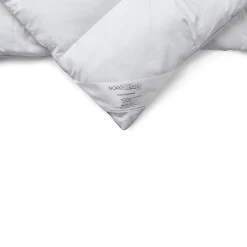 Hybriddyne 7,7 kg vægtdyne med glasperler - 140x220 cm - Helårsdyne med ekstra vægt - Lun kugledyne fra Nordstrand Home