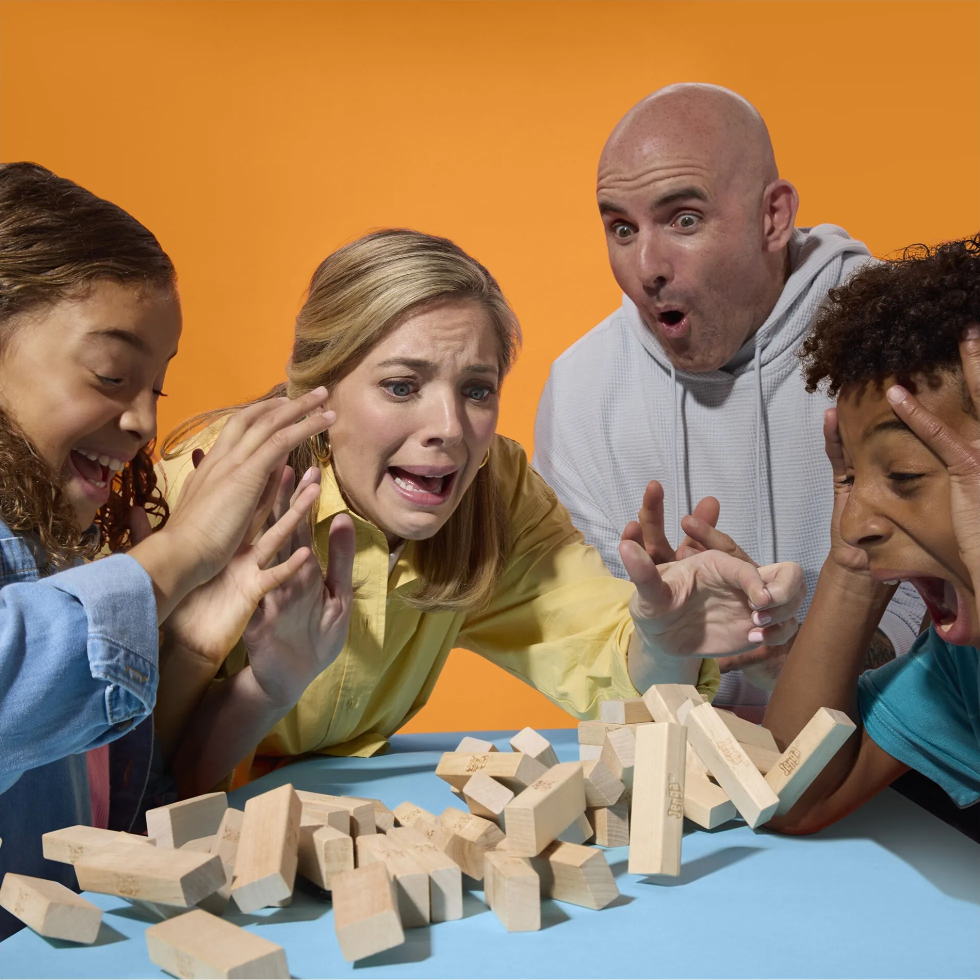 Jenga Classic balancespil med 54 træklodser - 27 cm