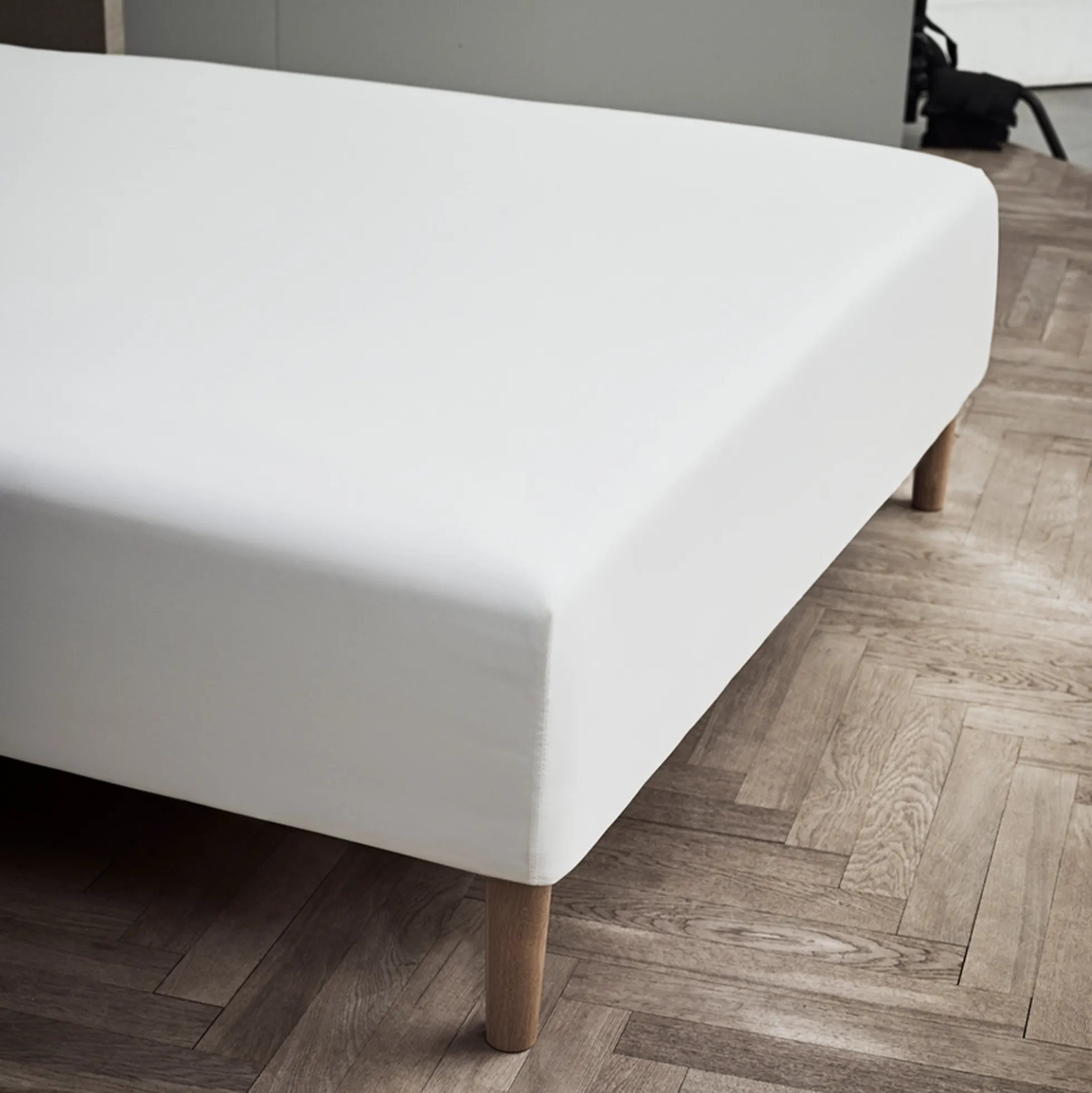 JUNA boxlagen 140x200 cm - 100% økologisk bomuld - Hvid Percale boxlagen