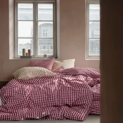 JUNA dobbelt sengetøj 200x220 cm - 100% økologisk bomuld - Bæk&Bølge blomme/rosa