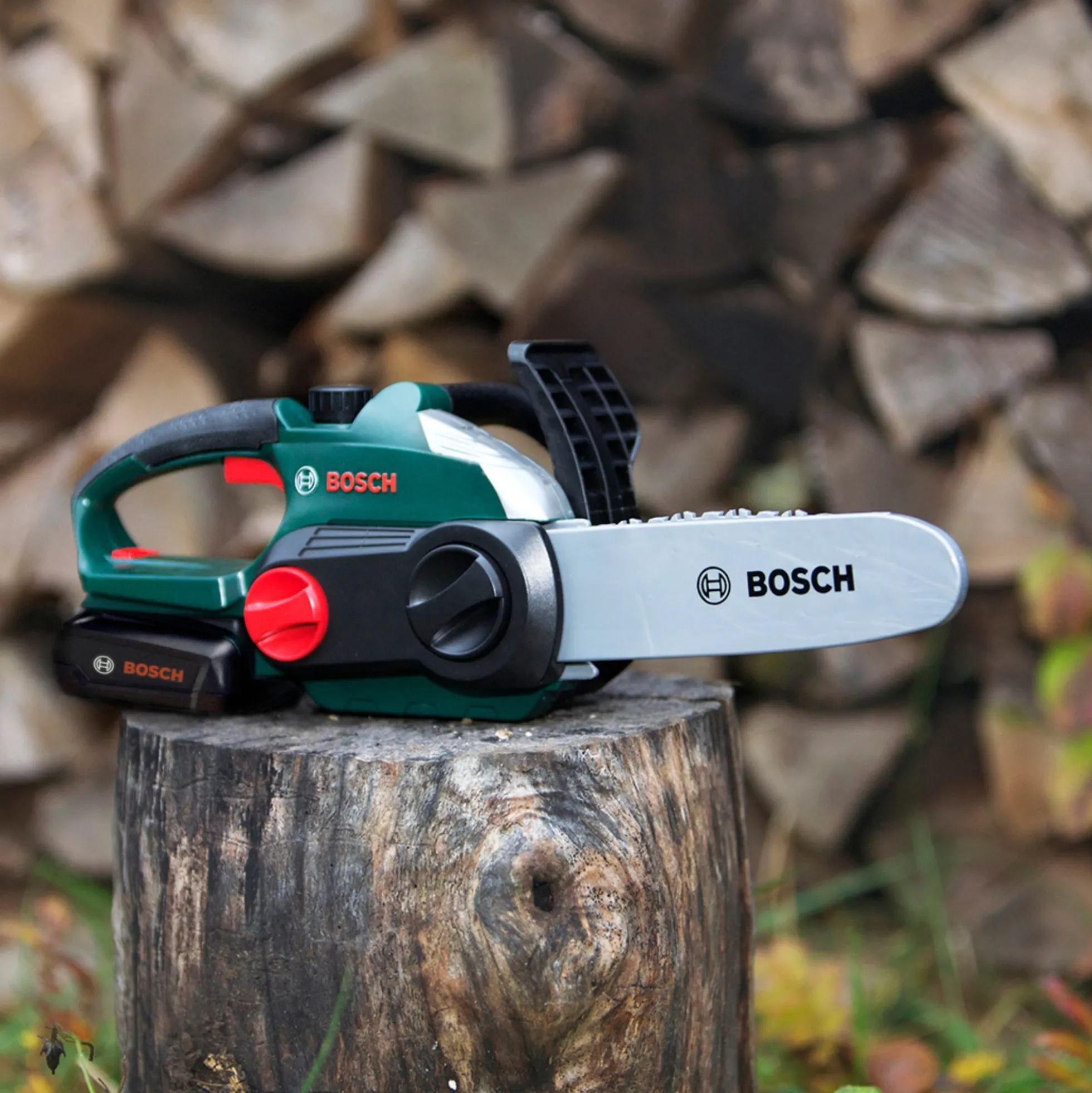 Kædesav med lyd og lys til børn - 40 cm - Bosch legetøjsværktøj
