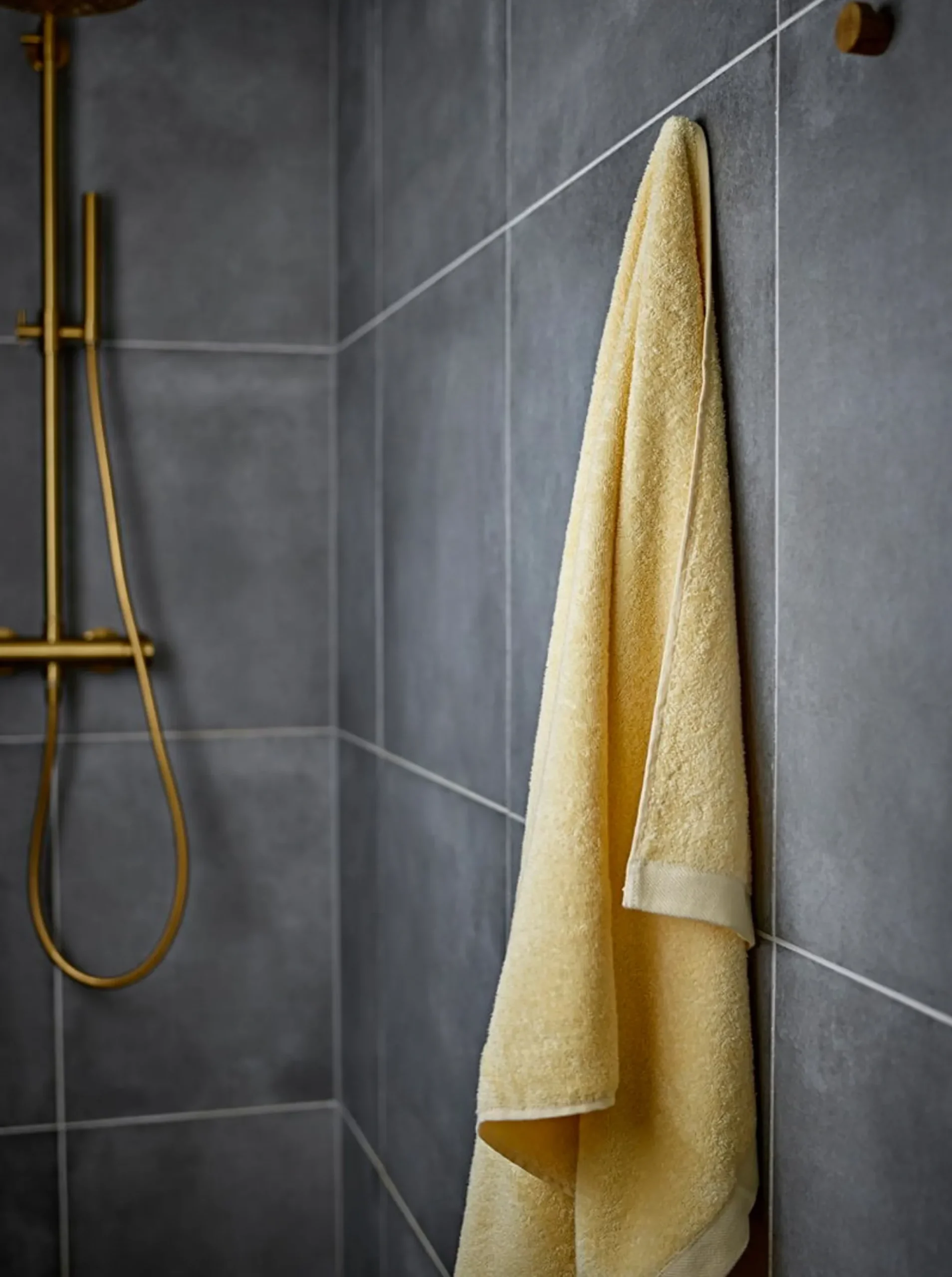 Økologisk håndklæde - 100% økologisk bomuld - Badehåndklæde 70x140 cm - Södahl Organic Comfort - Gul