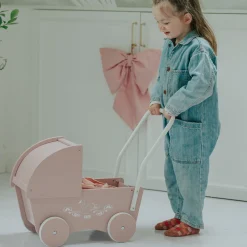 KREA dukkevogn 42x22x44 cm - Rosa med svanemotiv