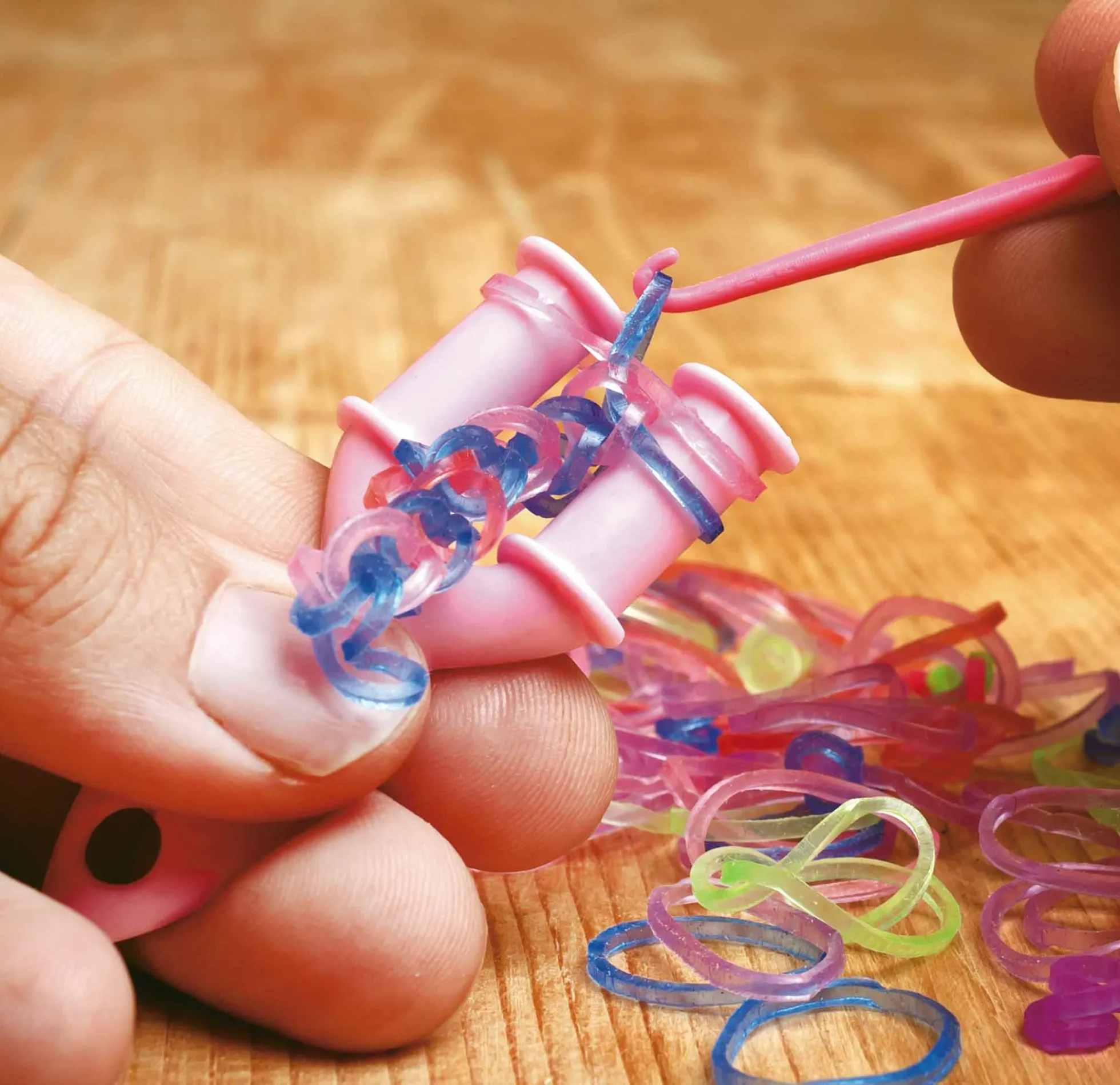 Loom bands med over 600 elastikker