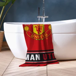 Manchester United håndklæde - 70x140 cm - 100% bomuld - Blødt badehåndklæde med Manchester United logo