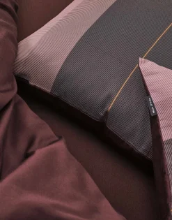 Marc O'Polo sengetøj - 100% Enzymvasket bomulds sengesæt - 140x200 cm - Kiya Aubergine sengelinned
