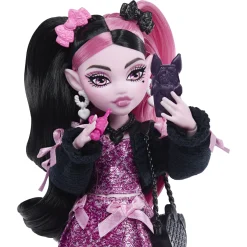 Monster High Draculaura basisdukke - 8 tilbehørs dele - 30 cm