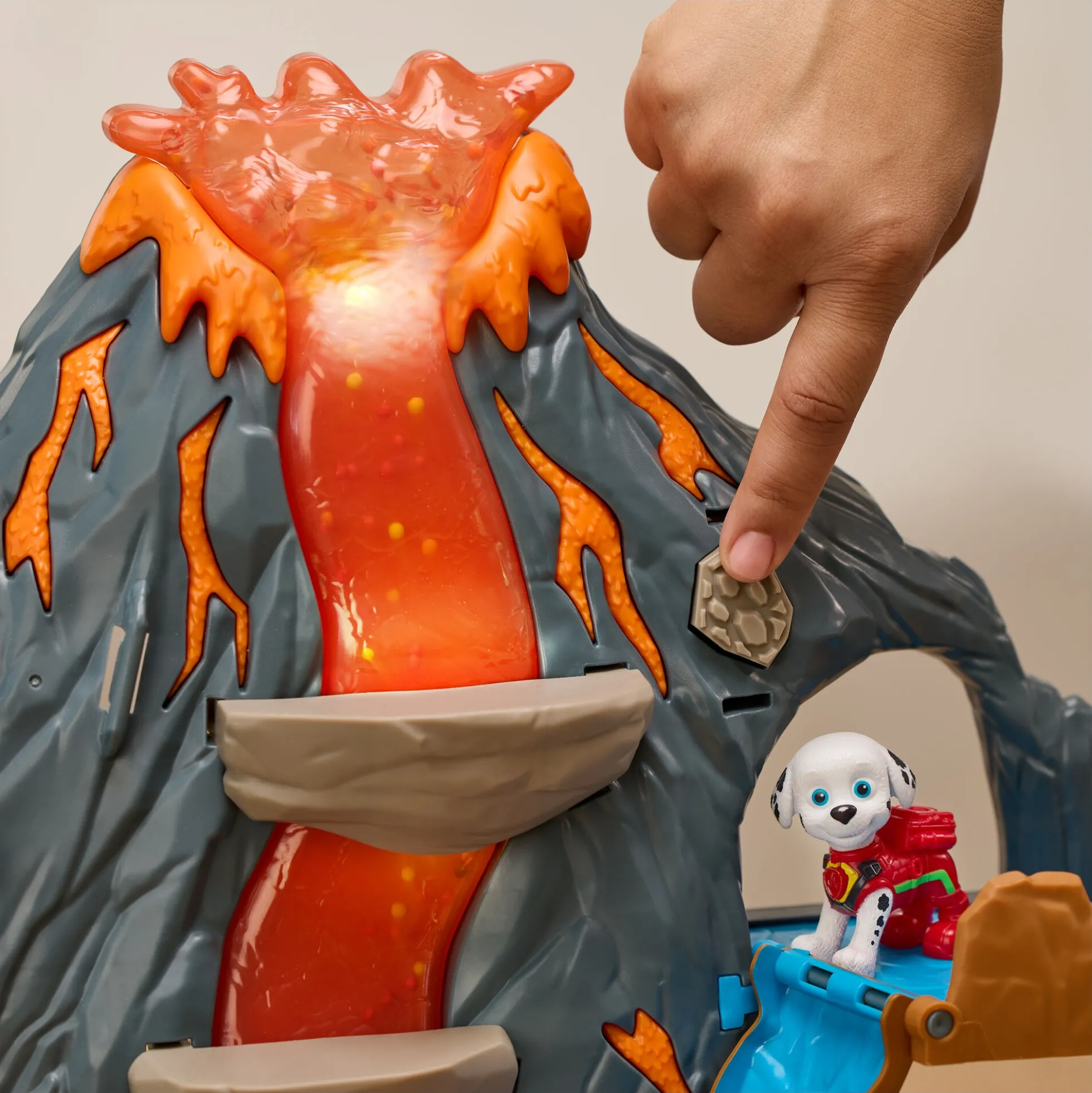 PAW Patrol Dino Filmen Super Lava Blast vulkan legesæt med tilbehør - 36x45x13 cm