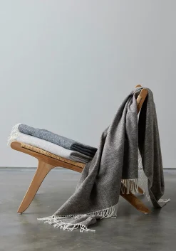 Plaid - 130x185 cm - Stillness Södahl - Beige sildebensvævningen