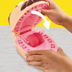 Play-Doh Drill N Fill tandlægesæt