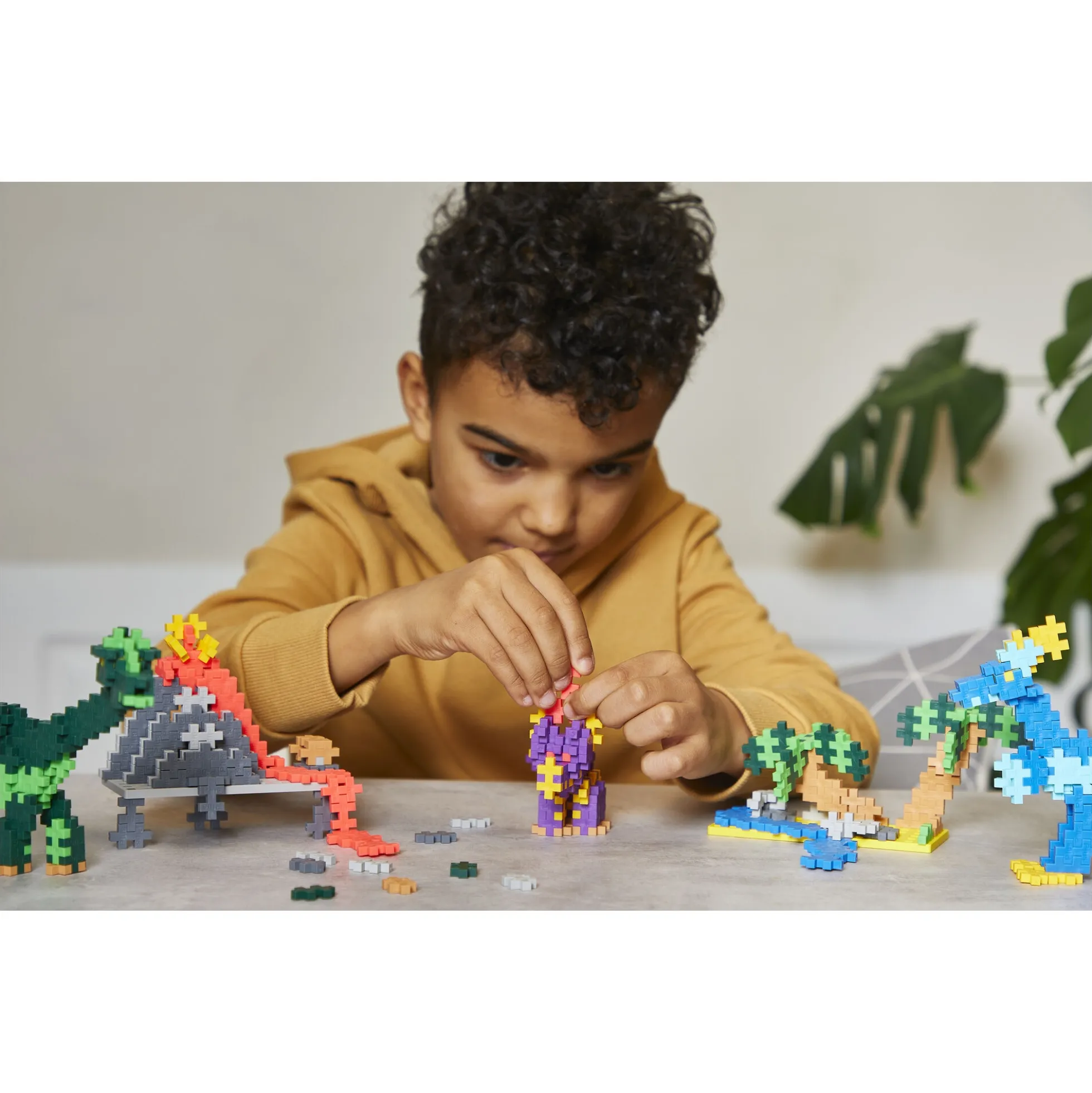 Plus-Plus dinosaur byggesæt med vulkan og byggeplader - 600 dele