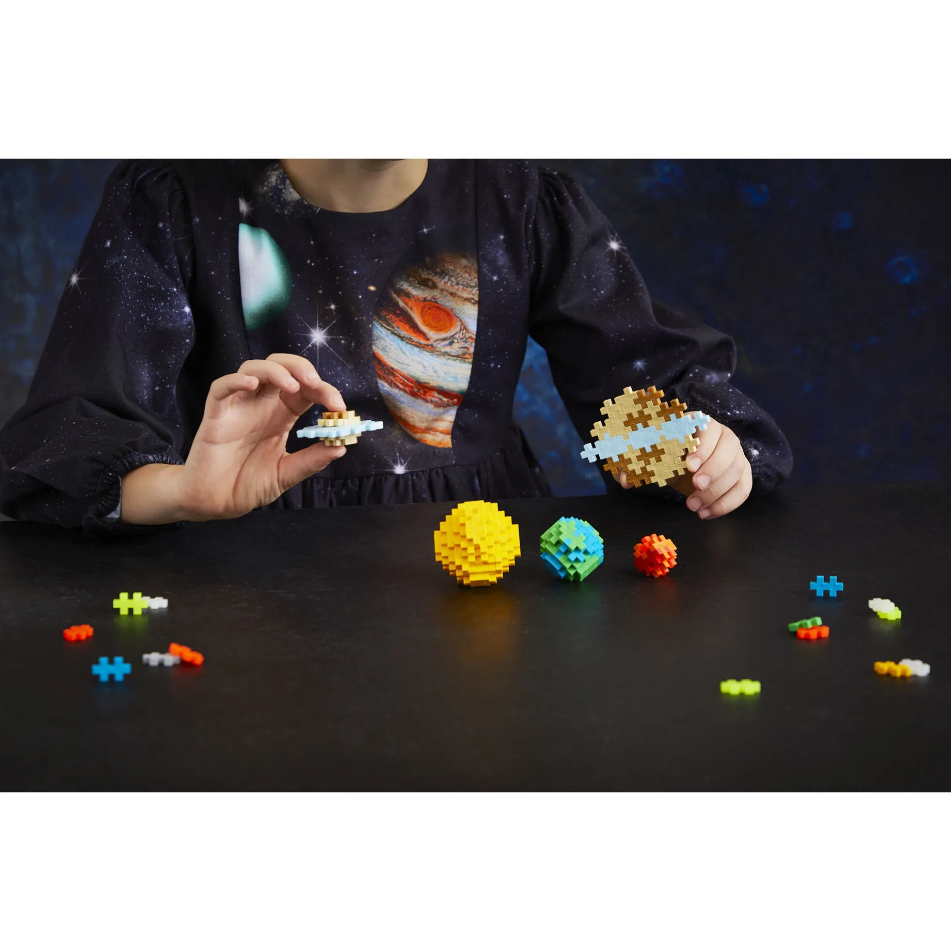 Plus-Plus rumsæt med raketter, planeter og rumfigurer - 1000 dele