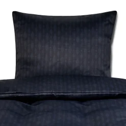 Pudebetræk 60x63 cm - Satin - Mørkeblåt mønster design