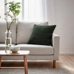 Pyntepude 45x45 cm - Mørkegrøn sofapude med fløjls look - Blød pude til sofaen - Borg Living