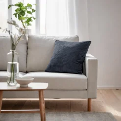 Pyntepude 45x45 cm - Støvet blå sofapude med fløjls look - Blød pude til sofaen - Borg Living