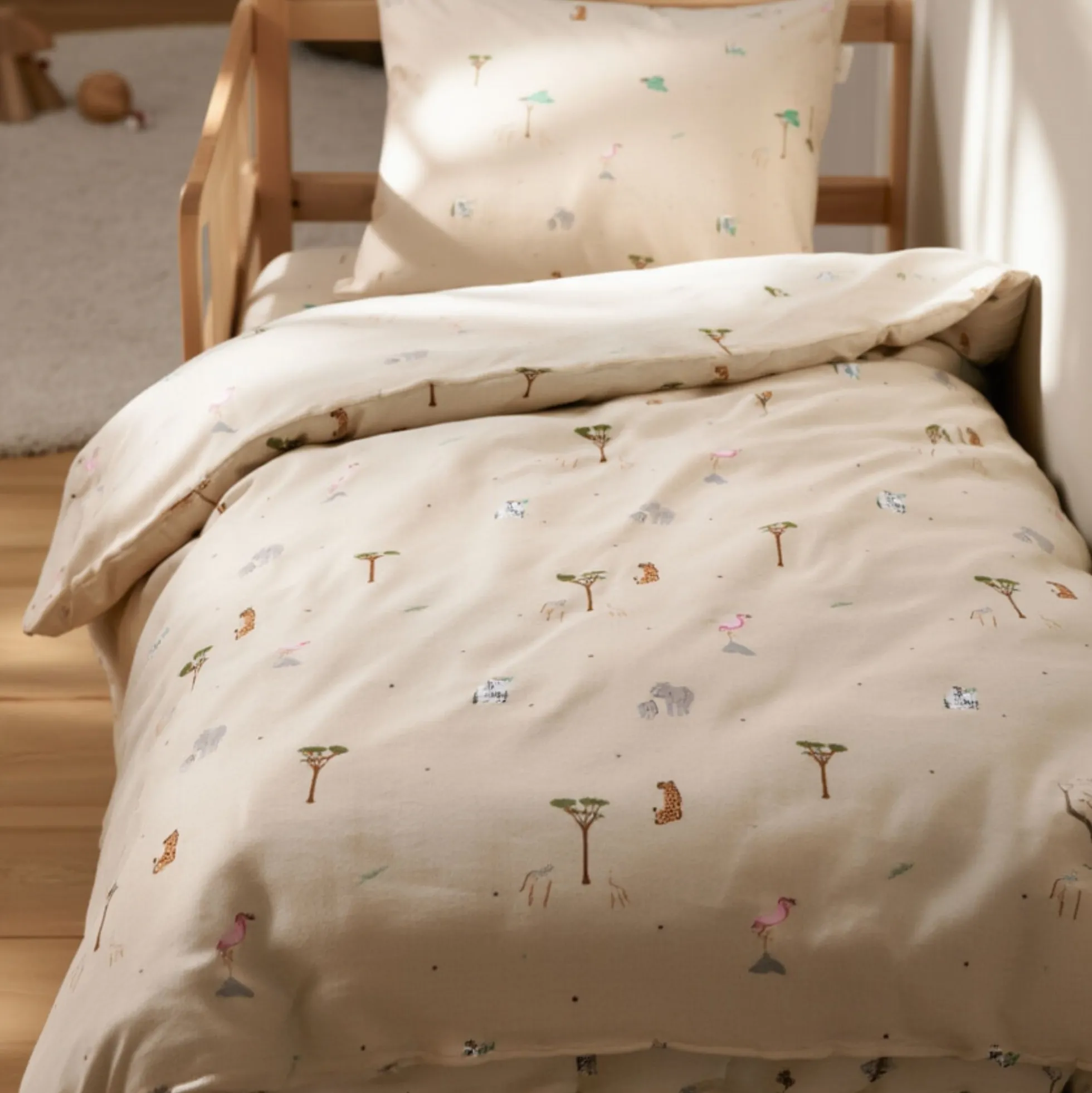Safari dyr sengetøj - 100% bomuld - Babysengetøj 70x100 cm - Beige med safari dyr