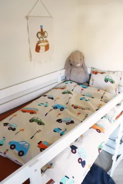 Sengetøj med biler - 100% bomuld - Baby sengetøj 70x100 cm - Biler, lyssignaler og skilte