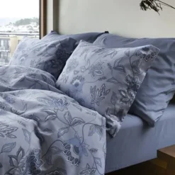 Sengetøj 140x200 cm - 100% bomuldssatin - Høie Of Scandinavia - Mille Denim Blå