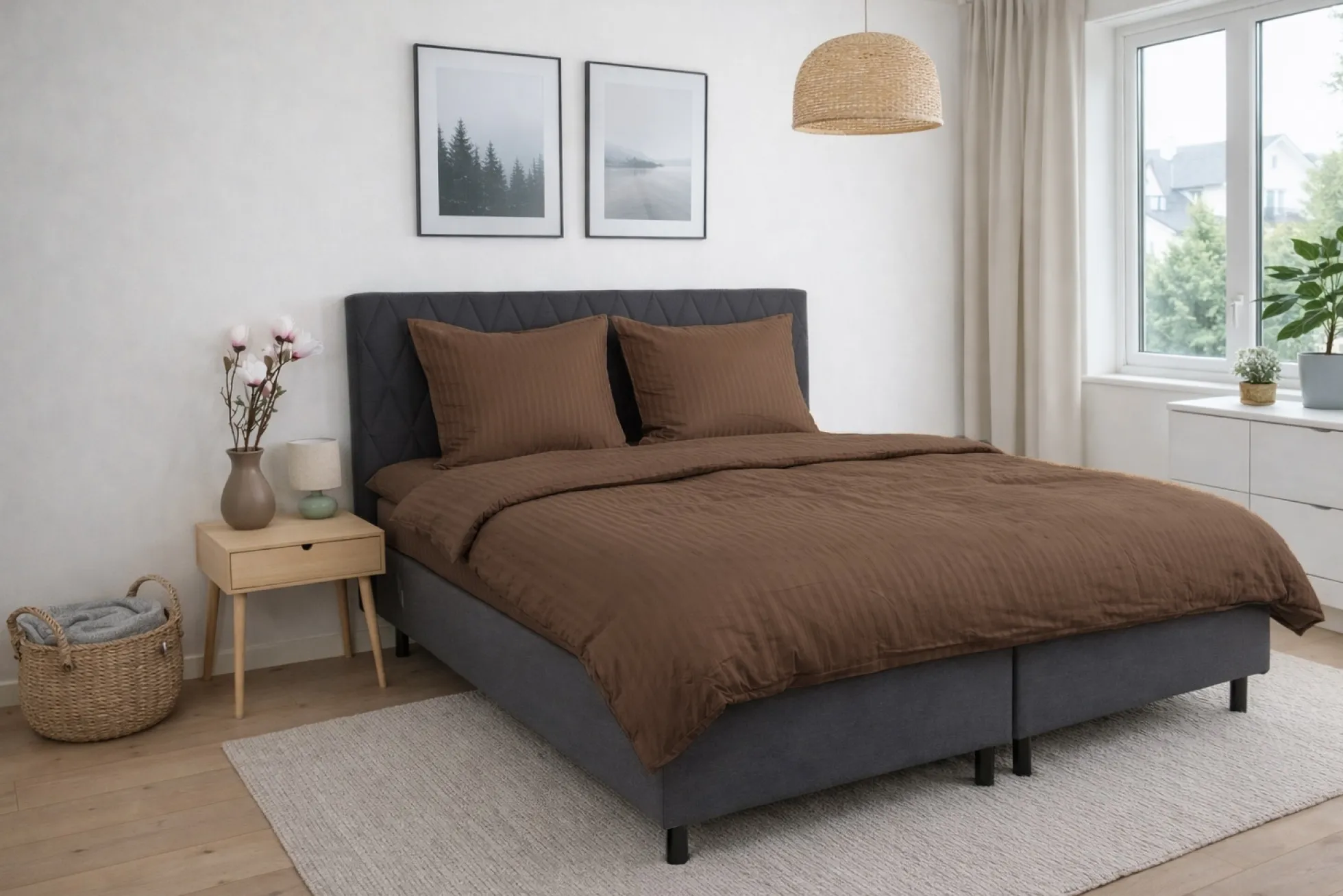 Sengetøj 140x200 cm - 100% bomuldssatin - Klassisk okkerfarvet striber