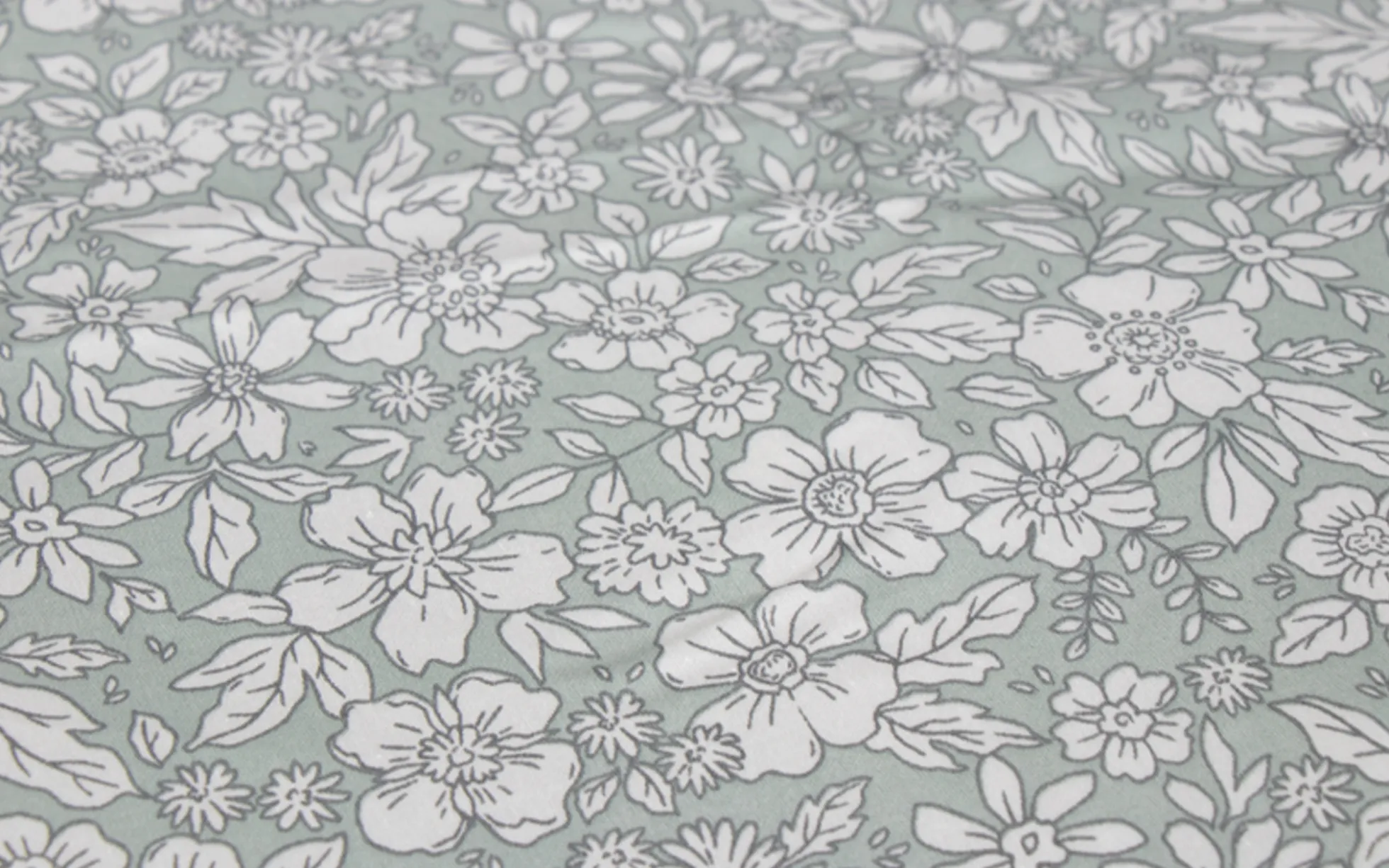 Sengetøj 140x200 cm - bomuldssatin - Støvet grønt blomster print