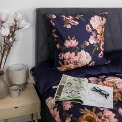 Sengetøj 150x210 cm - Bomuldssatin - Vendbart rosa blomster sengetøj