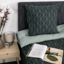 Sengetøj 140x200 cm - 100% Bomuld - Vendbart med grønt harlequin design