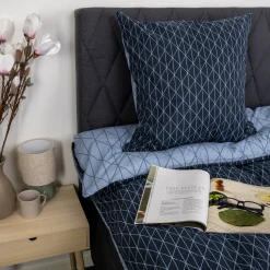 Sengetøj 140x200 cm - 100% Bomuld - Vendbart med blåt harlequin design
