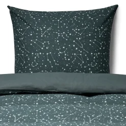 Sengetøj 140x200 cm - 100% Bomuld - Zodiac green - Vendbart med stjerner