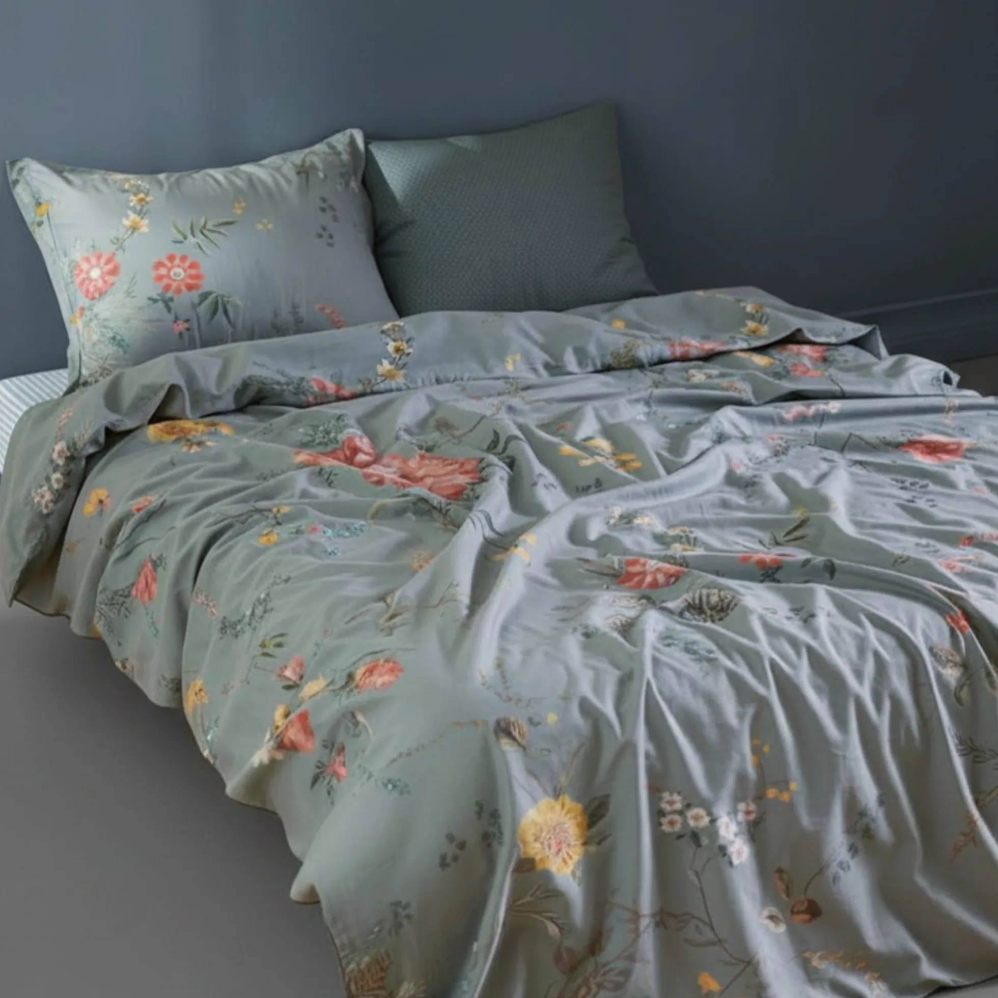 Sengetøj 200x220 cm - Fleur Grandeur Blue - Vendbar sengesæt i 100% bomuld - Pip Studio sengetøj