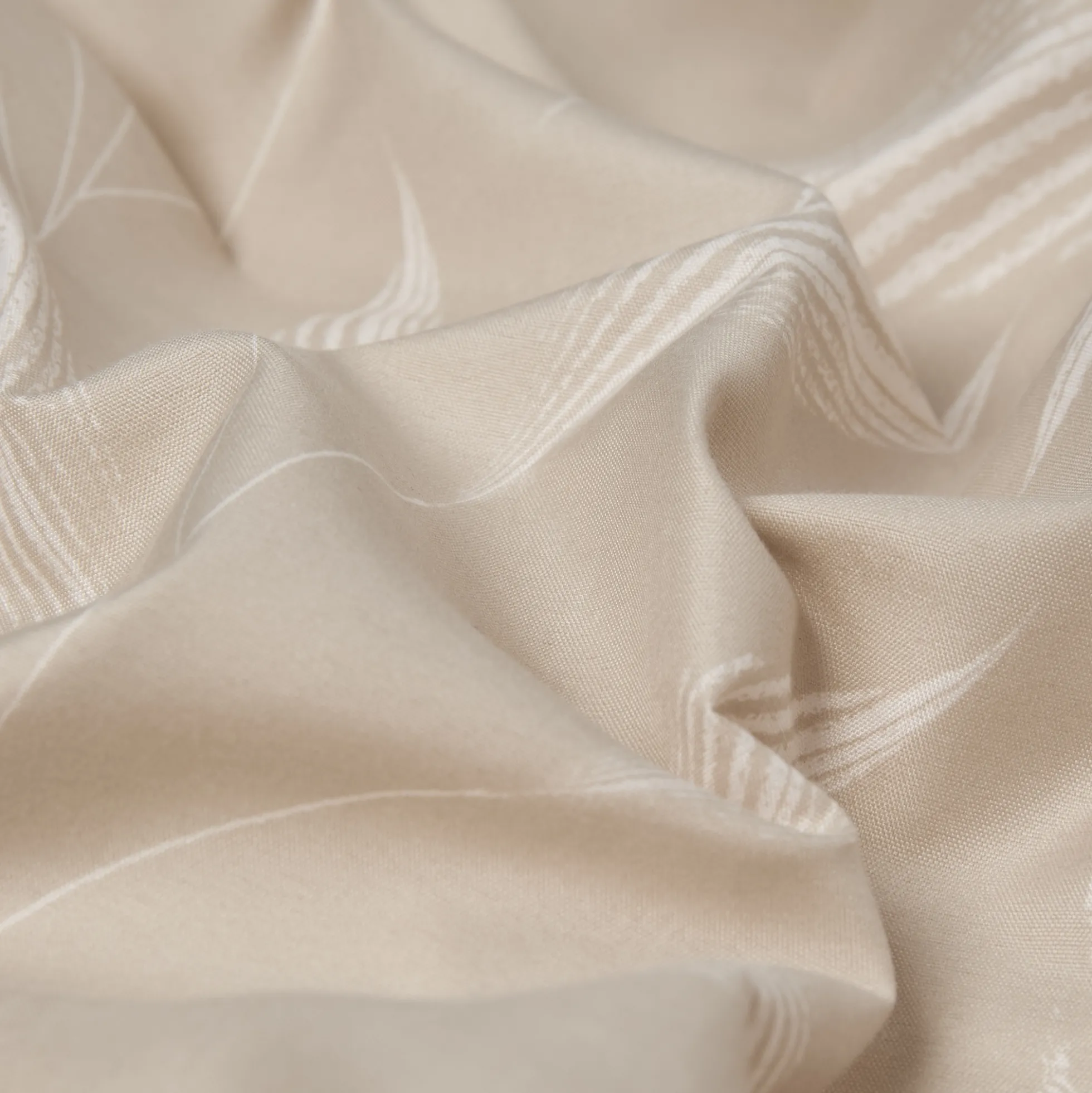 Sengetøj 140x220 cm - Microfiber - Beige med print af blade