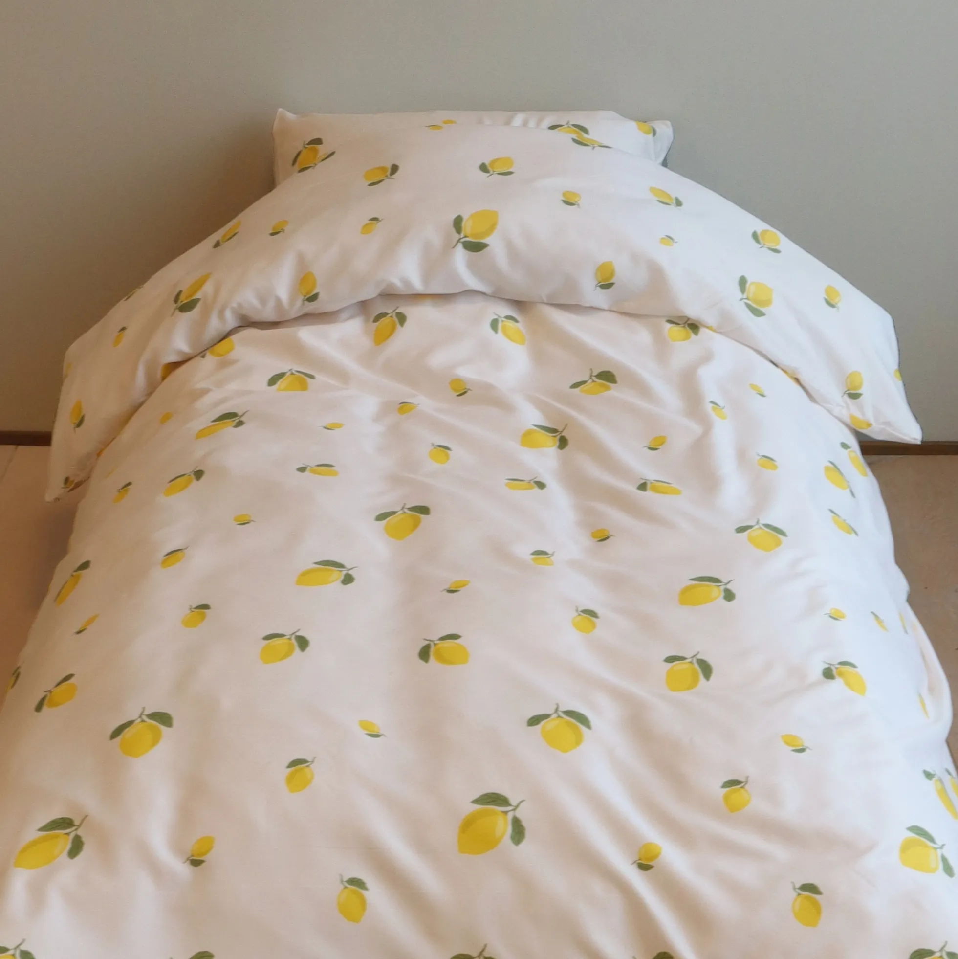 Sengetøj 140x200 cm - Microfiber - Citron print
