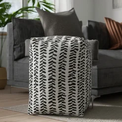 Sidepuf - 28x28x40 cm - Sort med mønster - Praktisk puf fra Nordstrand Home