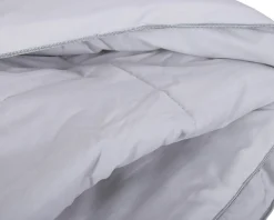 Silkedyne med 100% Mulberry silkefyld - Temperaturregulerende helårsdyne - 140x220 cm - Borg Living