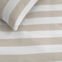 Stribet sengetøj 140x220 cm - Sengesæt i 100% blød musselin bomuld - Striped Sand - Riviéra Maison sengelinned